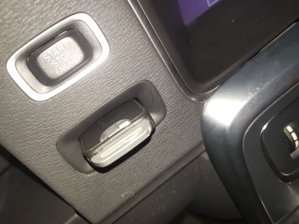 Volvo S60 2019, 110600 км, за 12227 USD - фото 9