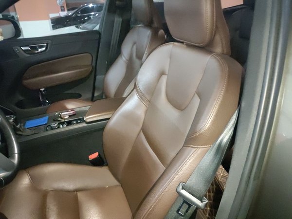 Volvo XC60 2021, 105600 км, за 19226 USD - фото 16