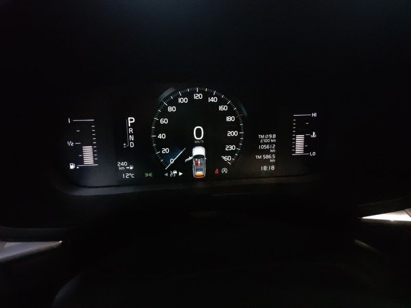 Volvo XC60 2021, 105600 км, за 19226 USD - фото 12