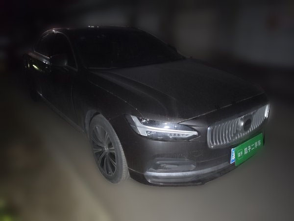 Volvo S90 2021, 28400 км, за 28394 USD