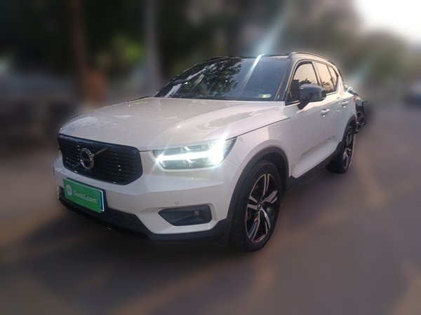 Volvo XC40 · 2021 год