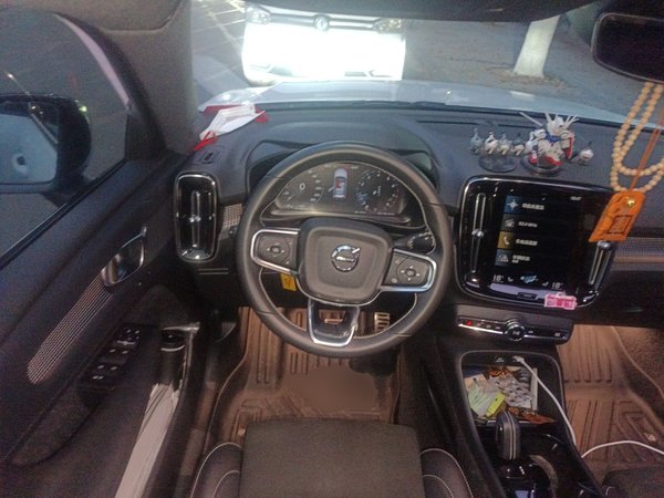 Volvo XC40 2021, 119600 км, за 17040 USD - фото 11