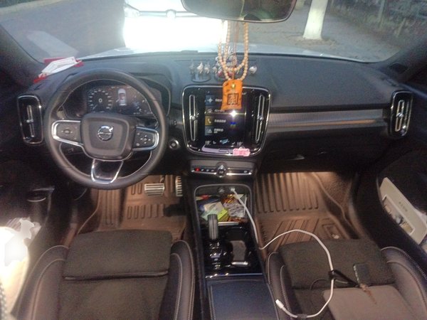 Volvo XC40 2021, 119600 км, за 17040 USD - фото 10