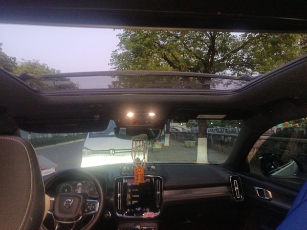 Volvo XC40 2021, 119600 км, за 17040 USD - фото 19