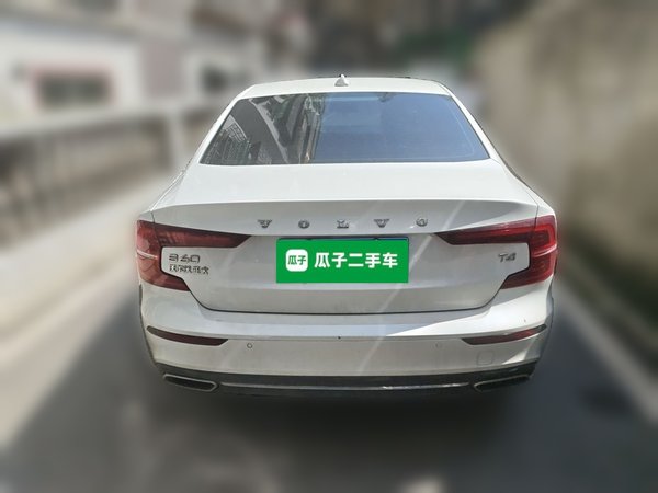 Volvo S60 2021, 81400 км, за 18646 USD