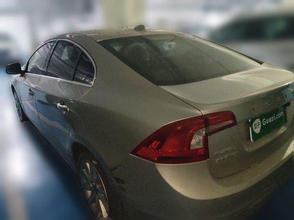 Volvo S60 2016, 101500 км, за 8999 USD