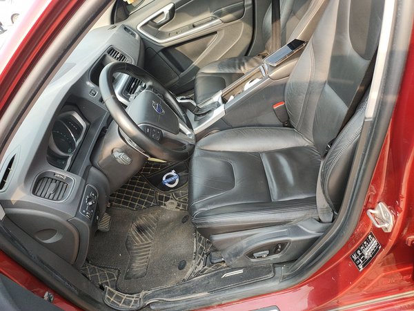 Volvo S60 2014, 168500 км, за 5971 USD - фото 18