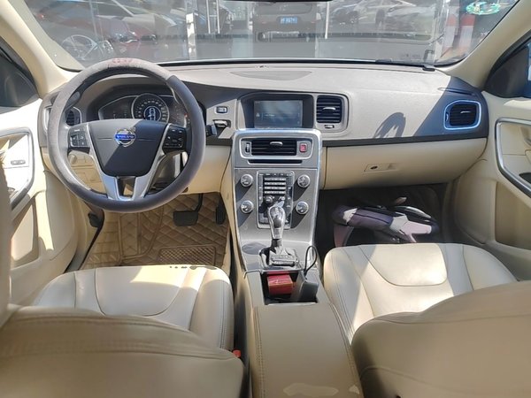 Volvo S60 2014, 98700 км, за 7723 USD - фото 13