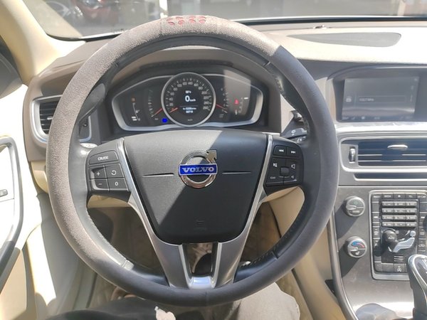 Volvo S60 2014, 98700 км, за 7723 USD - фото 14