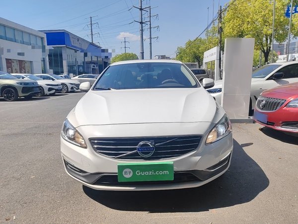 Volvo S60 2014, 98700 км, за 7723 USD