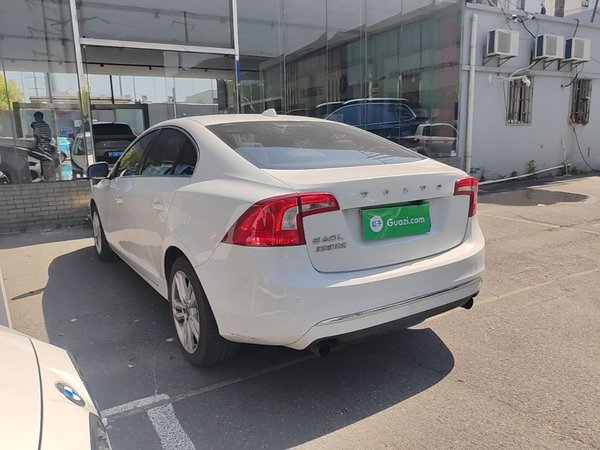 Volvo S60 2014, 98700 км, за 7723 USD