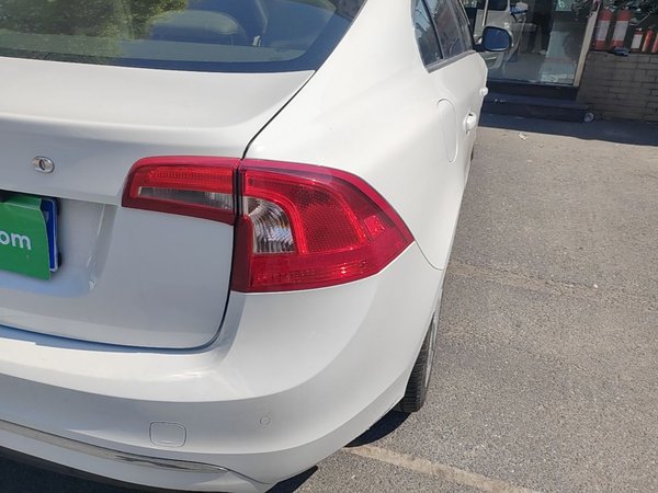 Volvo S60 2014, 98700 км, за 7723 USD - фото 7