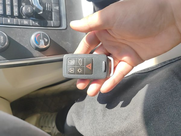 Volvo S60 2014, 98700 км, за 7723 USD - фото 12