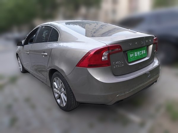 Volvo S60 2016, 95900 км, за 6871 USD