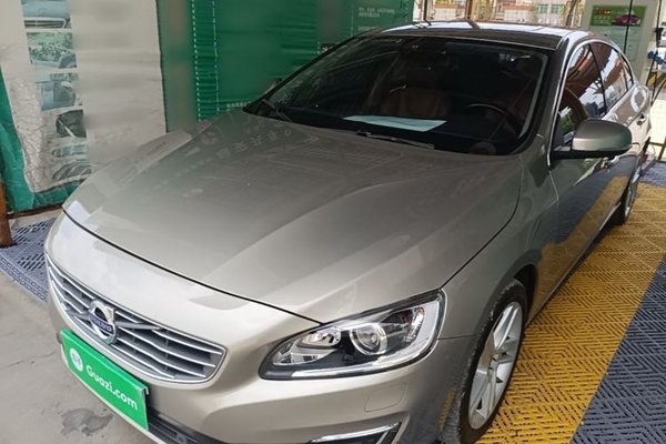 Volvo S60 · 2016 год