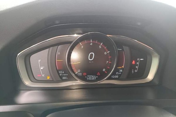 Volvo S60 2016, 143300 км, за 8084 USD - фото 14