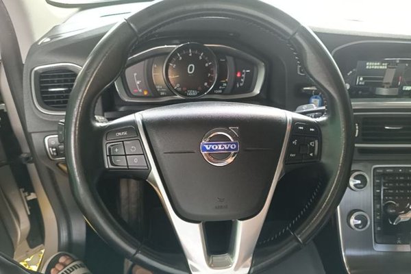 Volvo S60 2016, 143300 км, за 8084 USD - фото 13