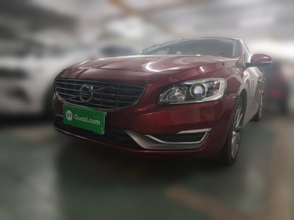 Volvo S60 · 2016 год