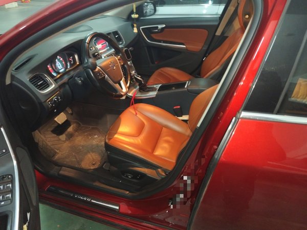 Volvo S60 2016, 92300 км, за 6720 USD - фото 16