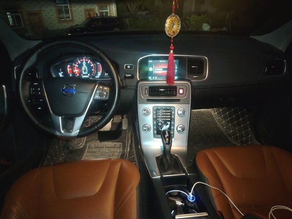Volvo S60 2017, 89100 км, за 7799 USD - фото 10