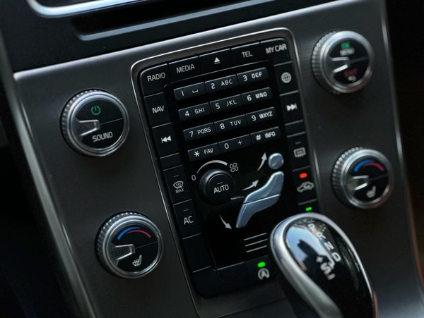 Volvo S60 2017, 74200 км, за 9433 USD - фото 14