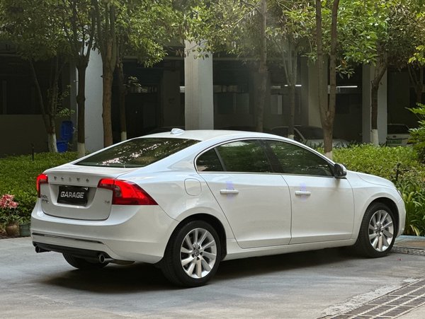 Volvo S60 2017, 74200 км, за 9433 USD - фото 6