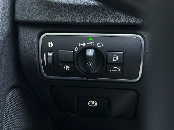 Volvo S60 2017, 74200 км, за 9433 USD - фото 29