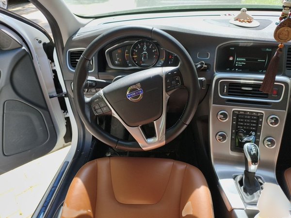 Volvo S60 2017, 74200 км, за 9433 USD - фото 10