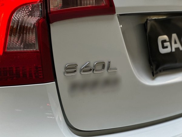 Volvo S60 2017, 74200 км, за 9433 USD - фото 9
