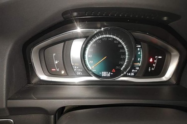 Volvo S60 2017, 99000 км, за 8848 USD - фото 14