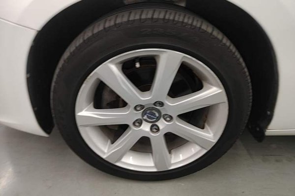 Volvo S60 2017, 99000 км, за 8848 USD - фото 10