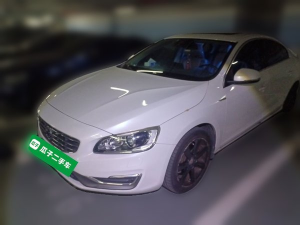Volvo S60 · 2017 год