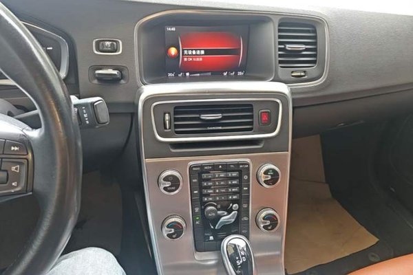 Volvo S60 2018, 157000 км, за 9862 USD - фото 15