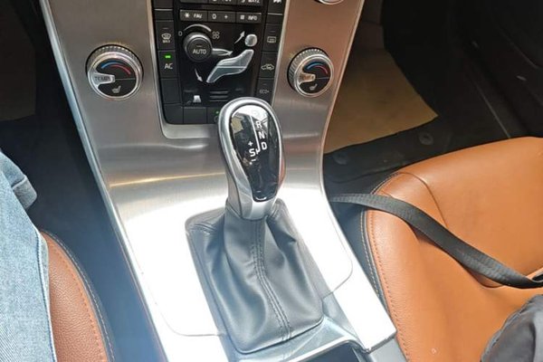 Volvo S60 2018, 157000 км, за 9862 USD - фото 16