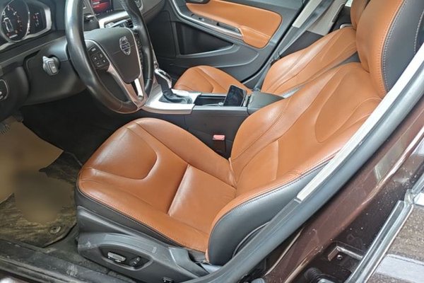 Volvo S60 2018, 157000 км, за 9862 USD - фото 17