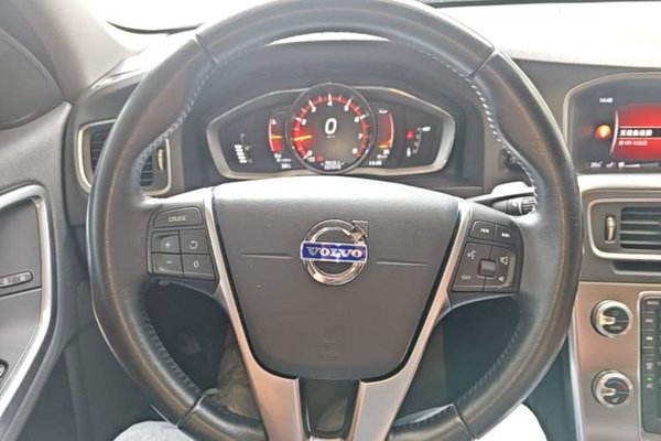 Volvo S60 2018, 157000 км, за 9862 USD - фото 13