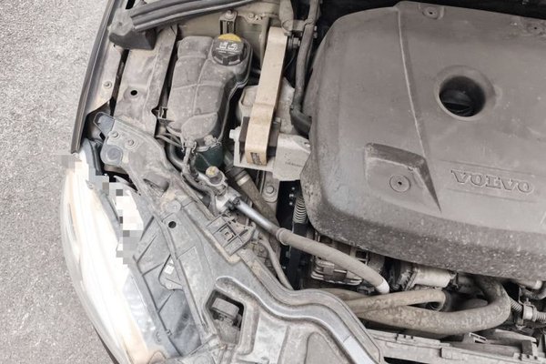 Volvo S60 2018, 61800 км, за 8624 USD - фото 23