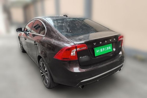 Volvo S60 2018, 61800 км, за 8624 USD