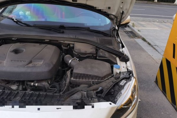 Volvo S60 2019, 104800 км, за 8604 USD - фото 22