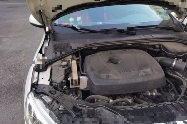 Volvo S60 2019, 104800 км, за 8604 USD - фото 23