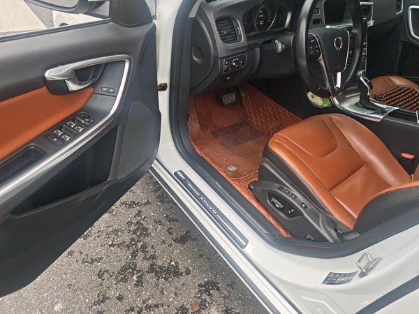 Volvo S60 2019, 113900 км, за 11349 USD - фото 13
