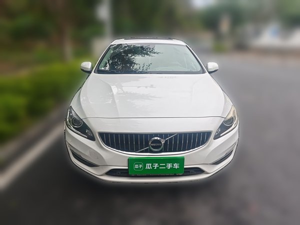 Volvo S60 2019, 113900 км, за 11349 USD