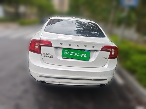 Volvo S60 2019, 113900 км, за 11349 USD