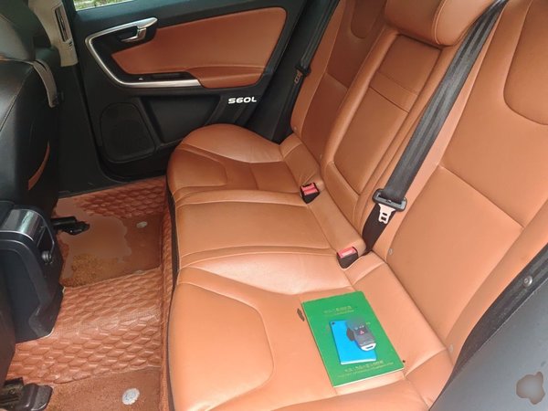 Volvo S60 2019, 113900 км, за 11349 USD - фото 14