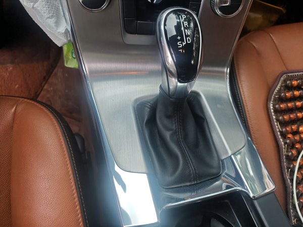 Volvo S60 2019, 113900 км, за 11349 USD - фото 11