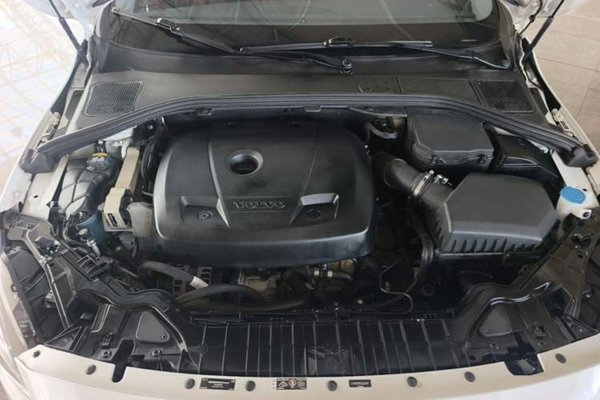 Volvo S60 2019, 46800 км, за 13435 USD - фото 24