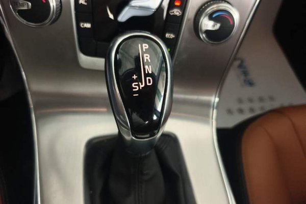 Volvo S60 2019, 46800 км, за 13435 USD - фото 16