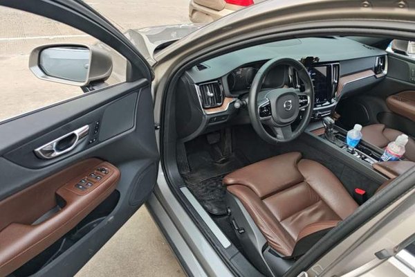 Volvo S60 2021, 107899 км, за 14254 USD - фото 23