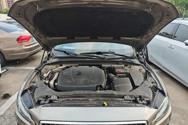 Volvo S60 2021, 107899 км, за 14254 USD - фото 30