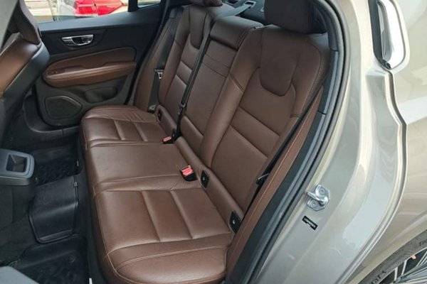 Volvo S60 2021, 107899 км, за 14254 USD - фото 25